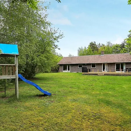 Five-bedroom Holiday In Skals * Hjarbæk